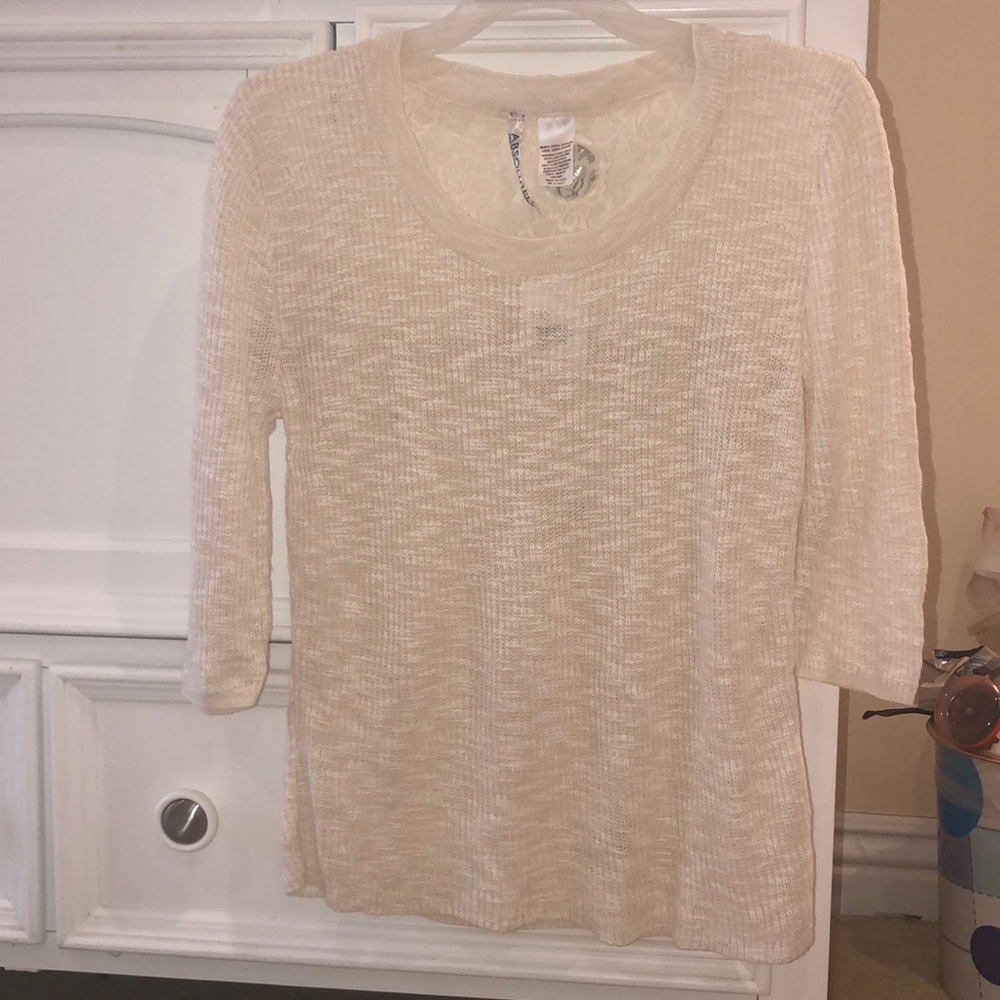 Absolutely white top💞